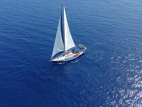 skippered sailing charter